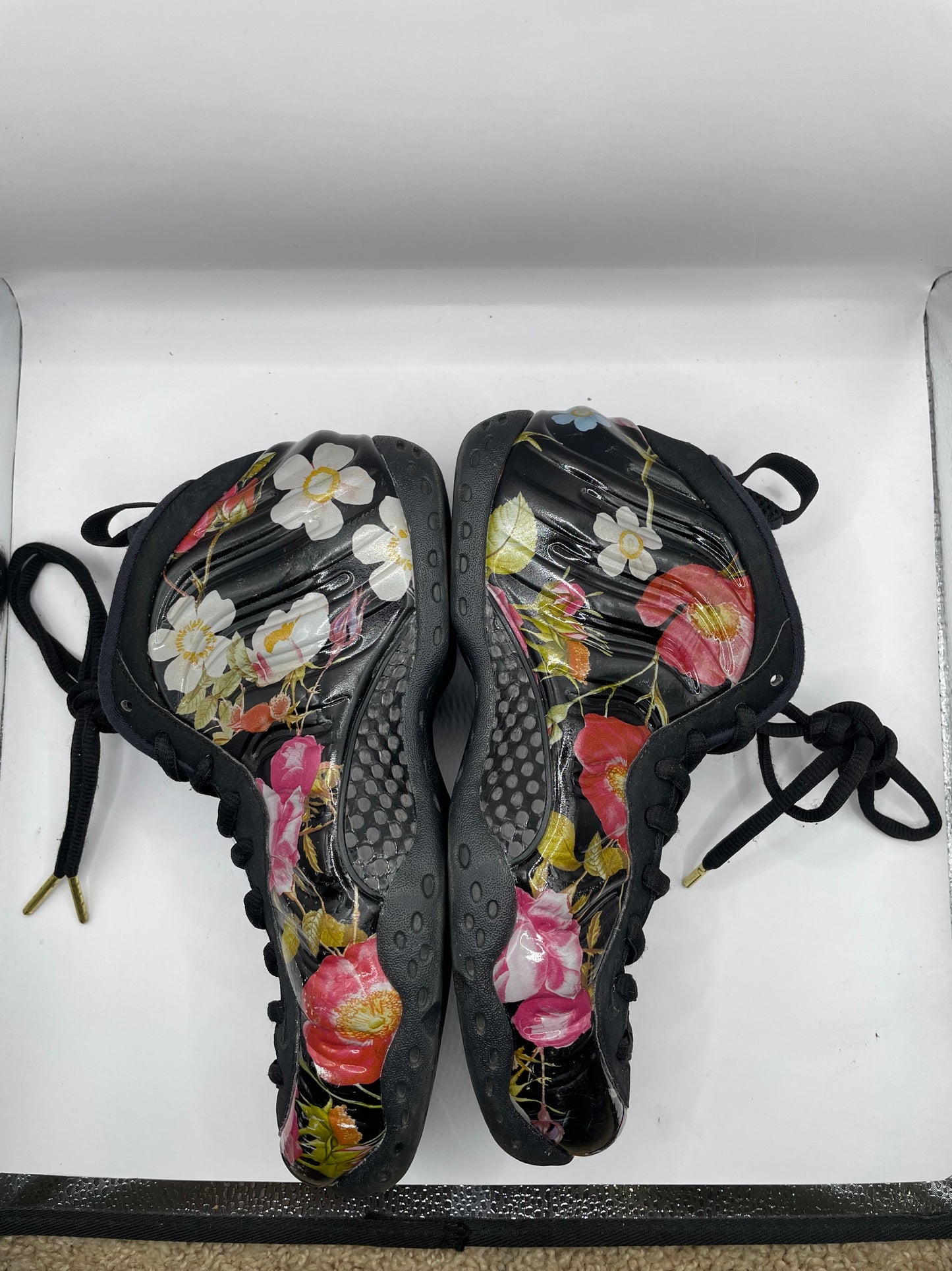 Nike Foamposite “Floral” sz 7.5