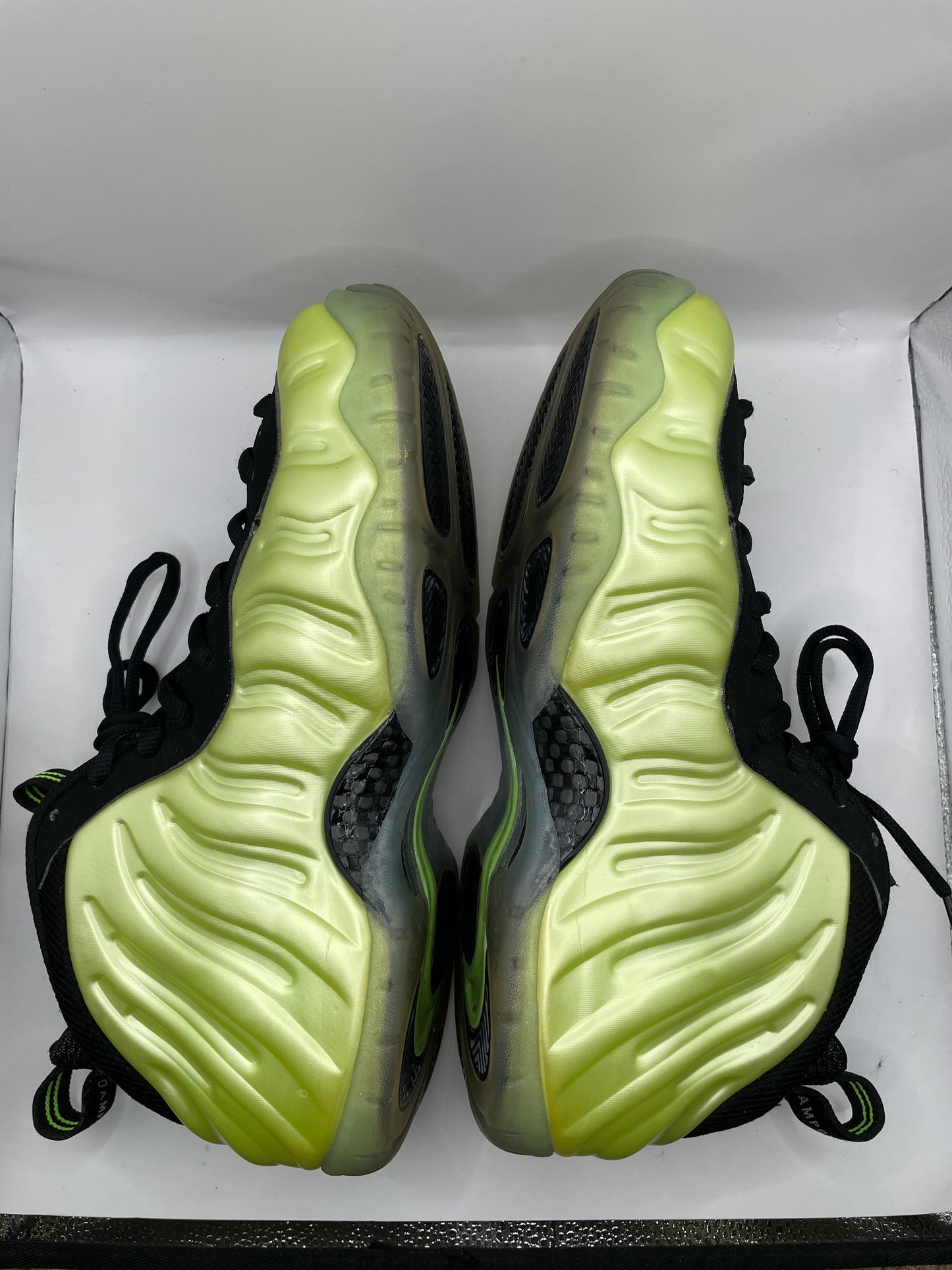 Nike Foamposite “Electric Green” sz 10.5