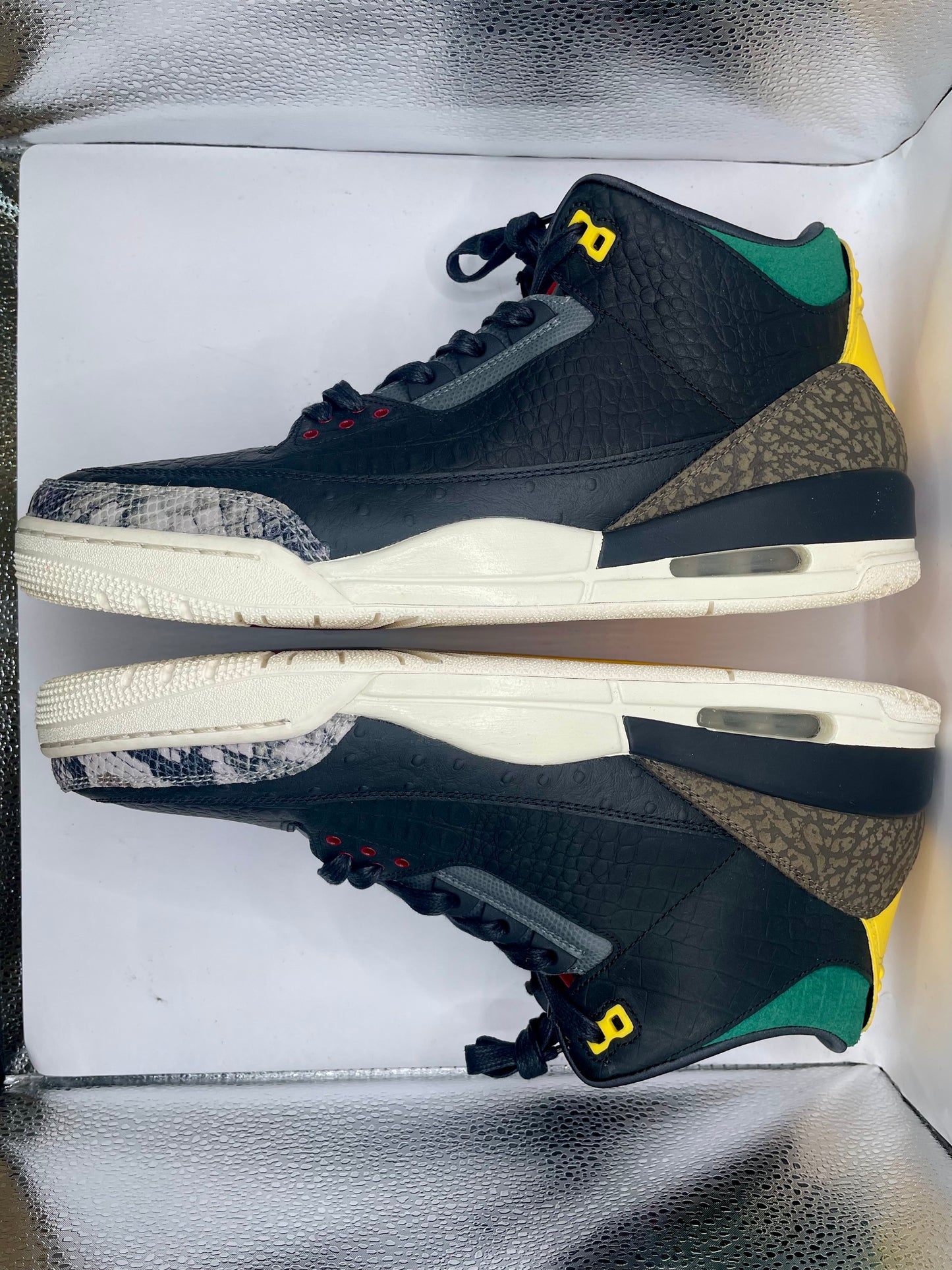 Jordan 3 “Animal Instinct” sz 14