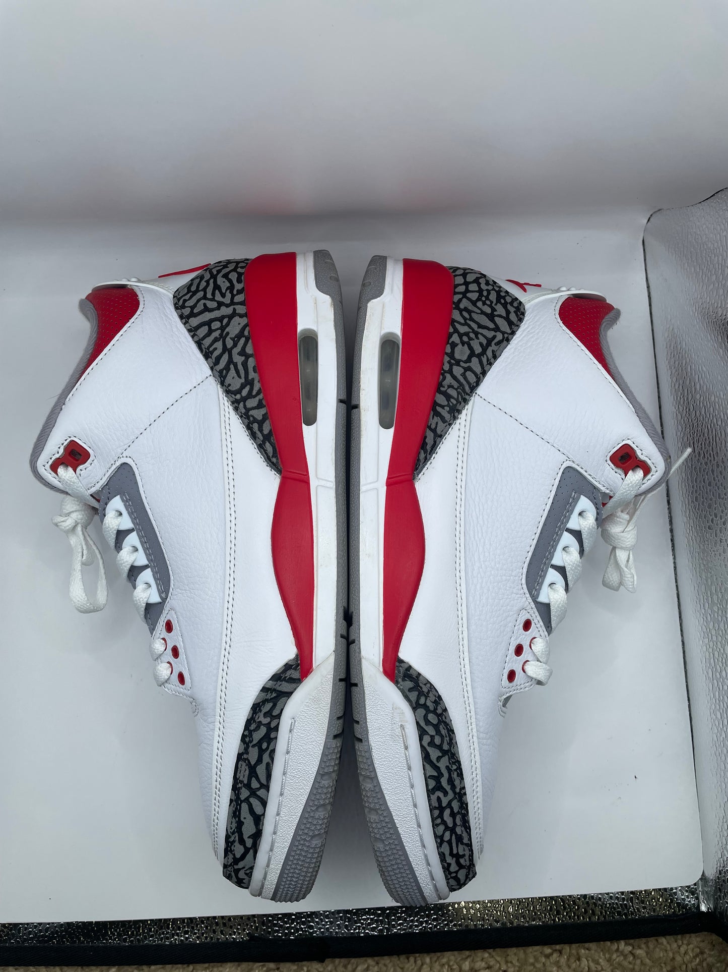 Jordan 3 “Fire Red” sz 10.5