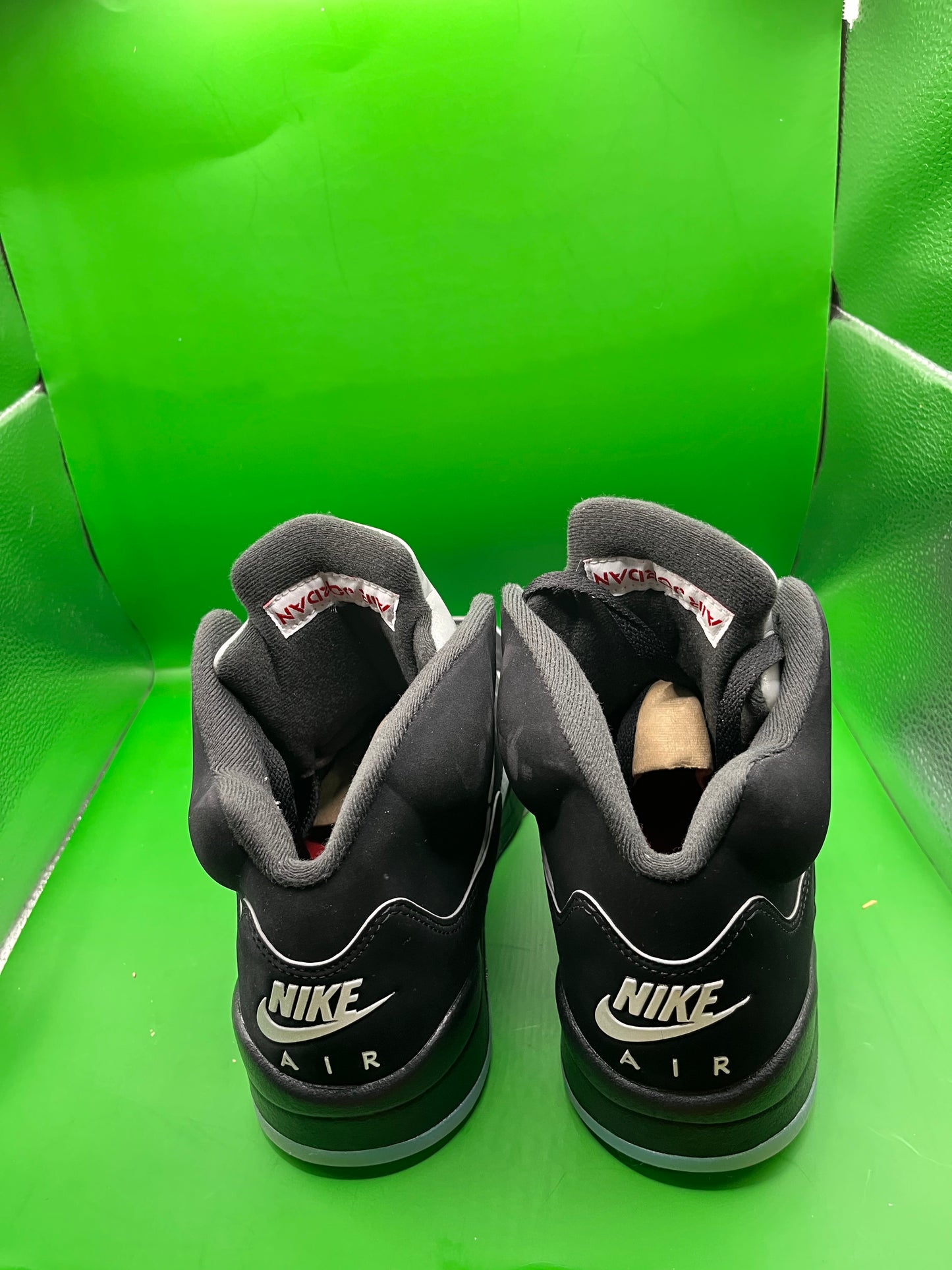 Jordan 5 “Metallic ReImagined” Sz 9.5