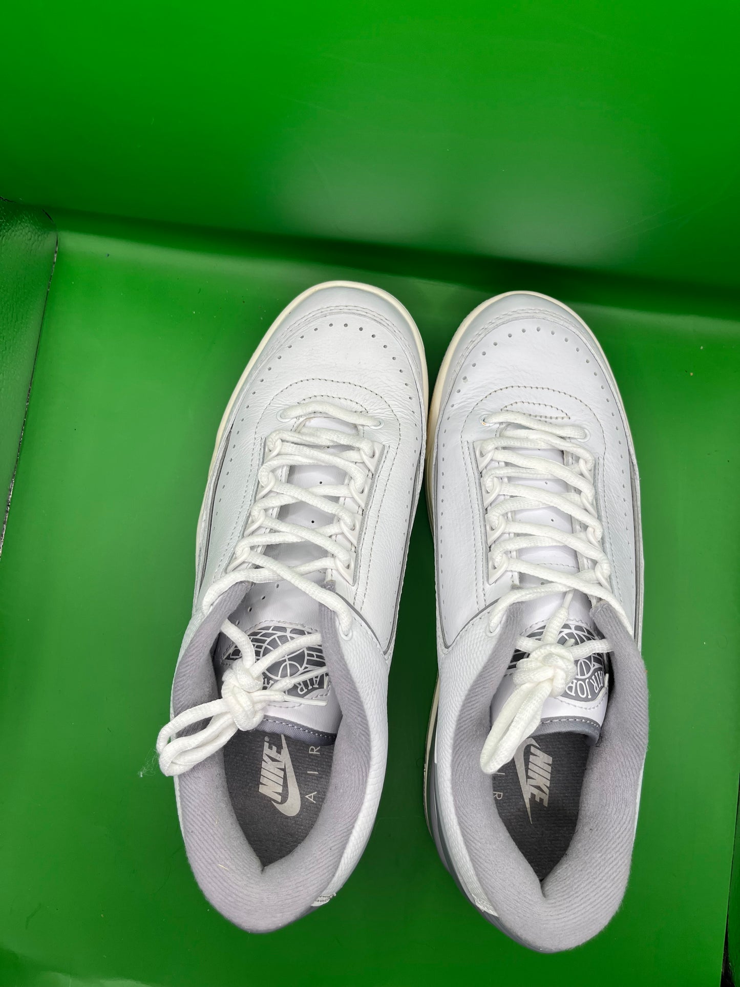 Jordan 2/3 “White cement” Sz 9