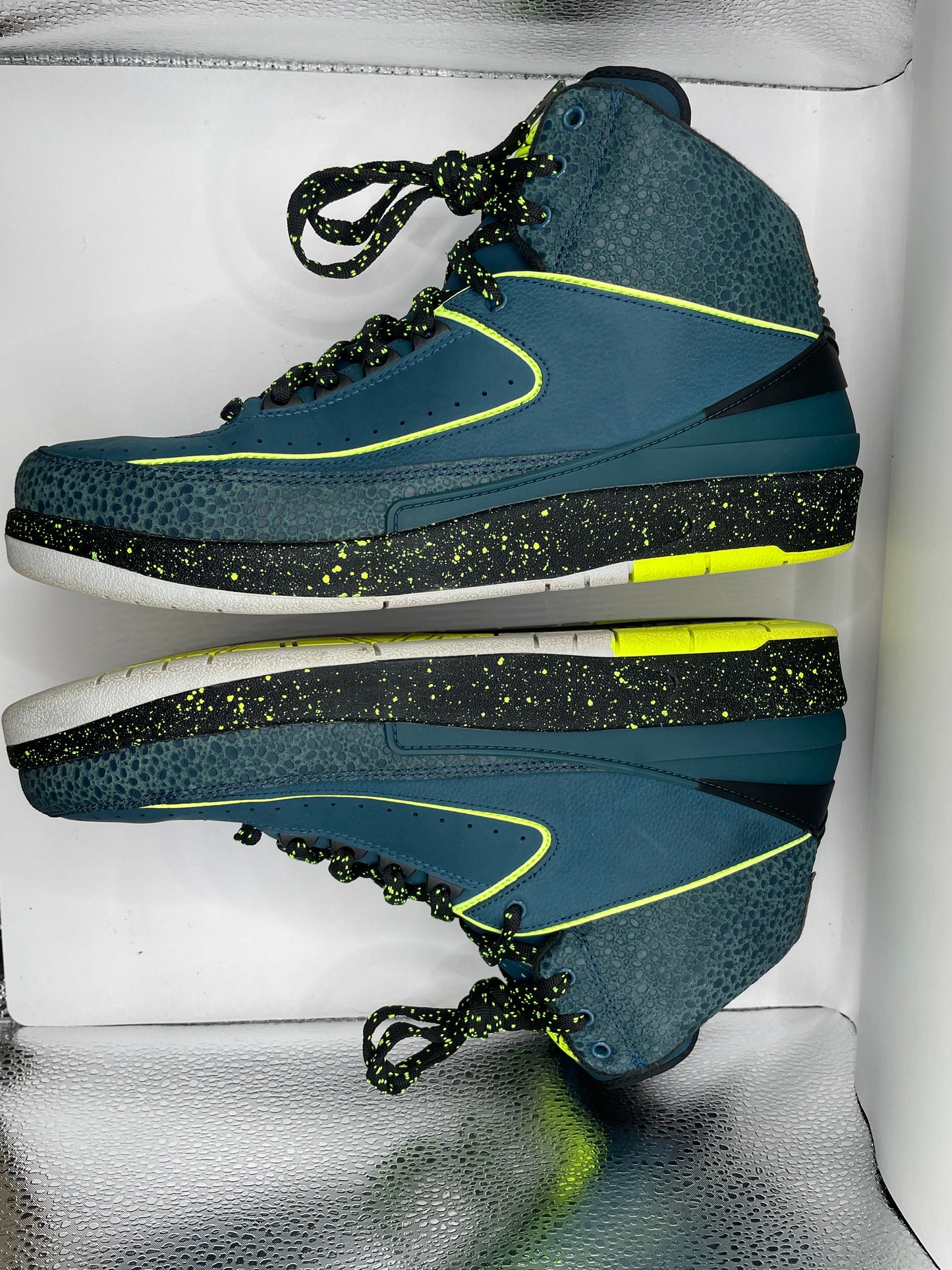 Jordan 2 “Night Shade” sz 11